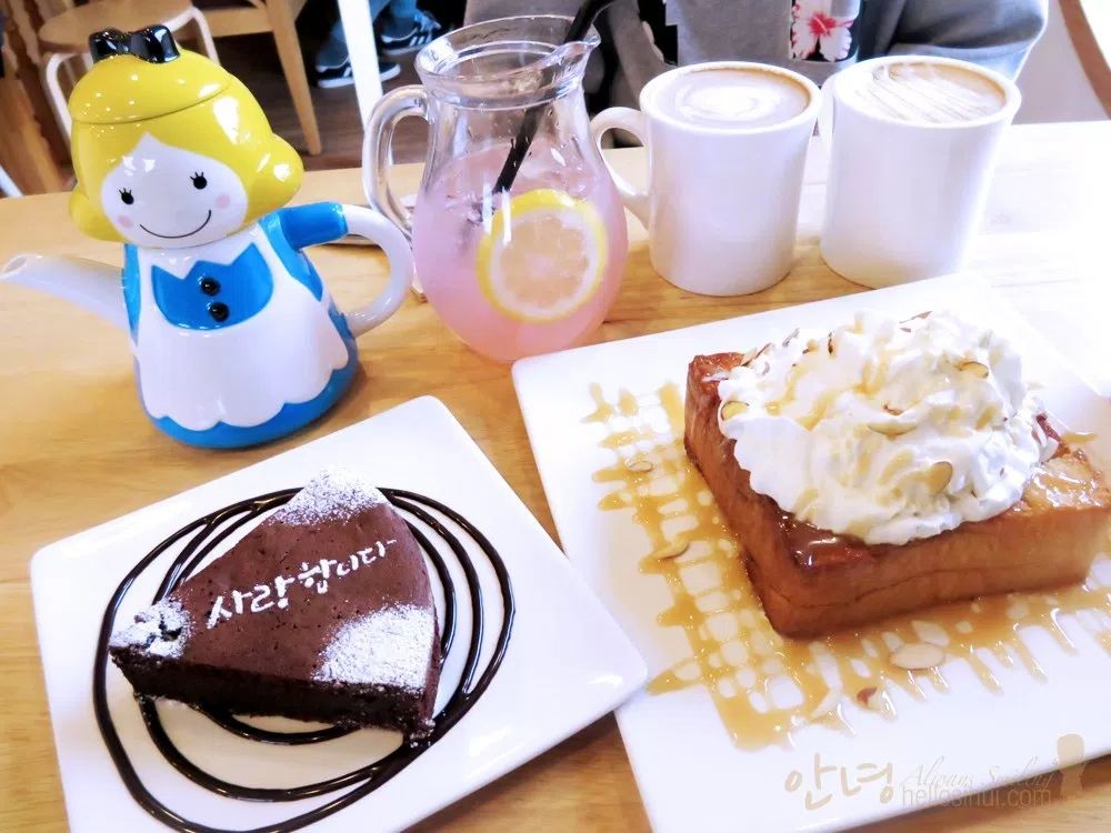 Dreamy Camera Cafe's shibuya toasts and cakes