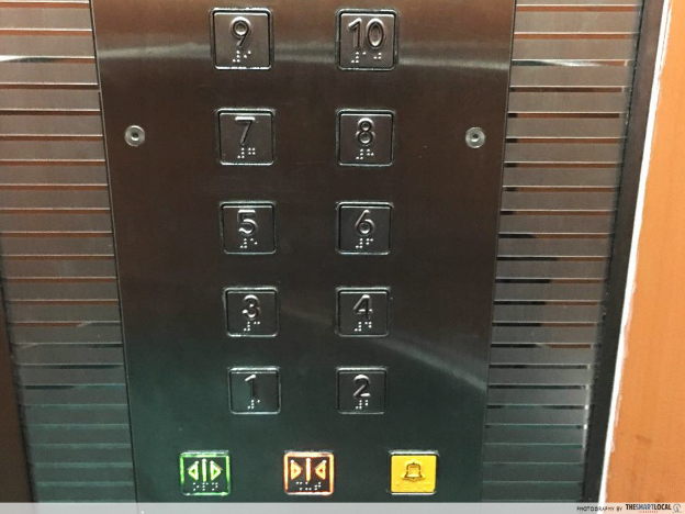 Singapore lift emergency bell button blink when pressed for the Deaf or Hard of Hearing 