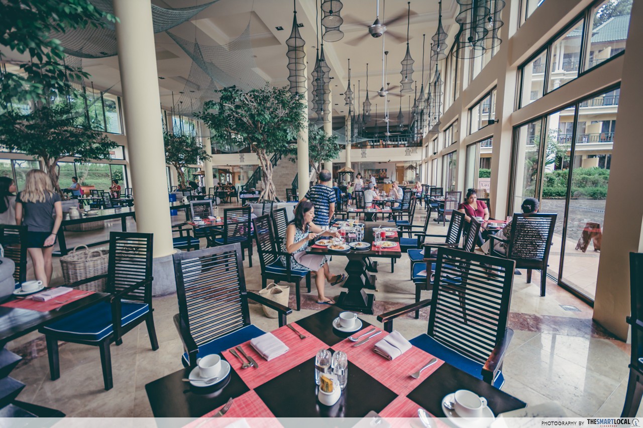 Cassia Bintan Dining Lotus Cafe Interior