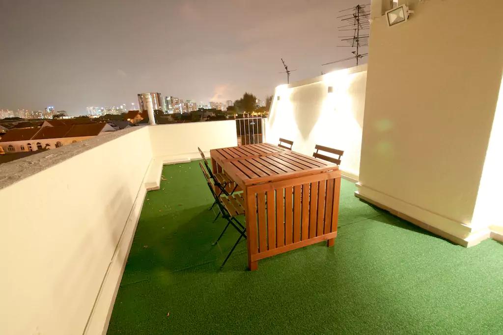 rooftop airbnb sg