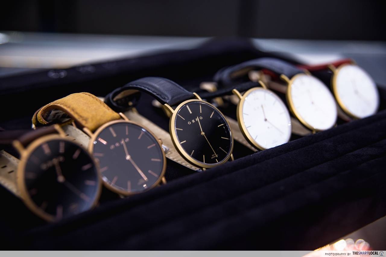 watches come with durable sapphire crystal lenses