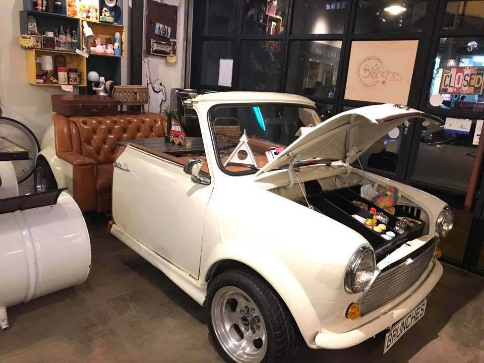 Brunches Cafe vintage car