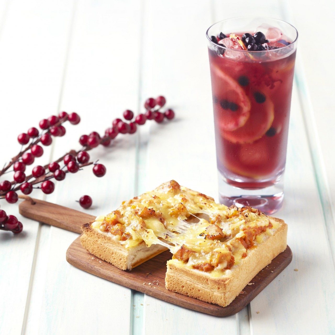 Toast Box - Cheesy Curry Chicken Toast & Roselle Plum Tea Set at only $7