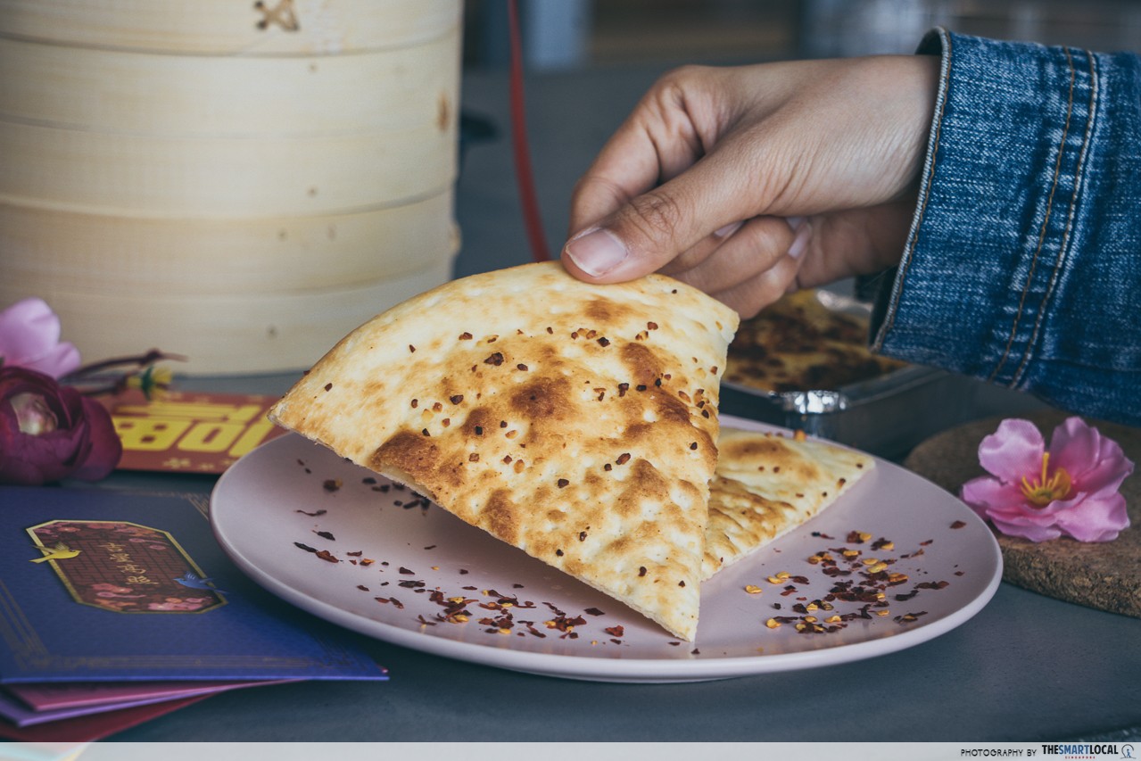 Pizza Hut CNY - garlic pita bread