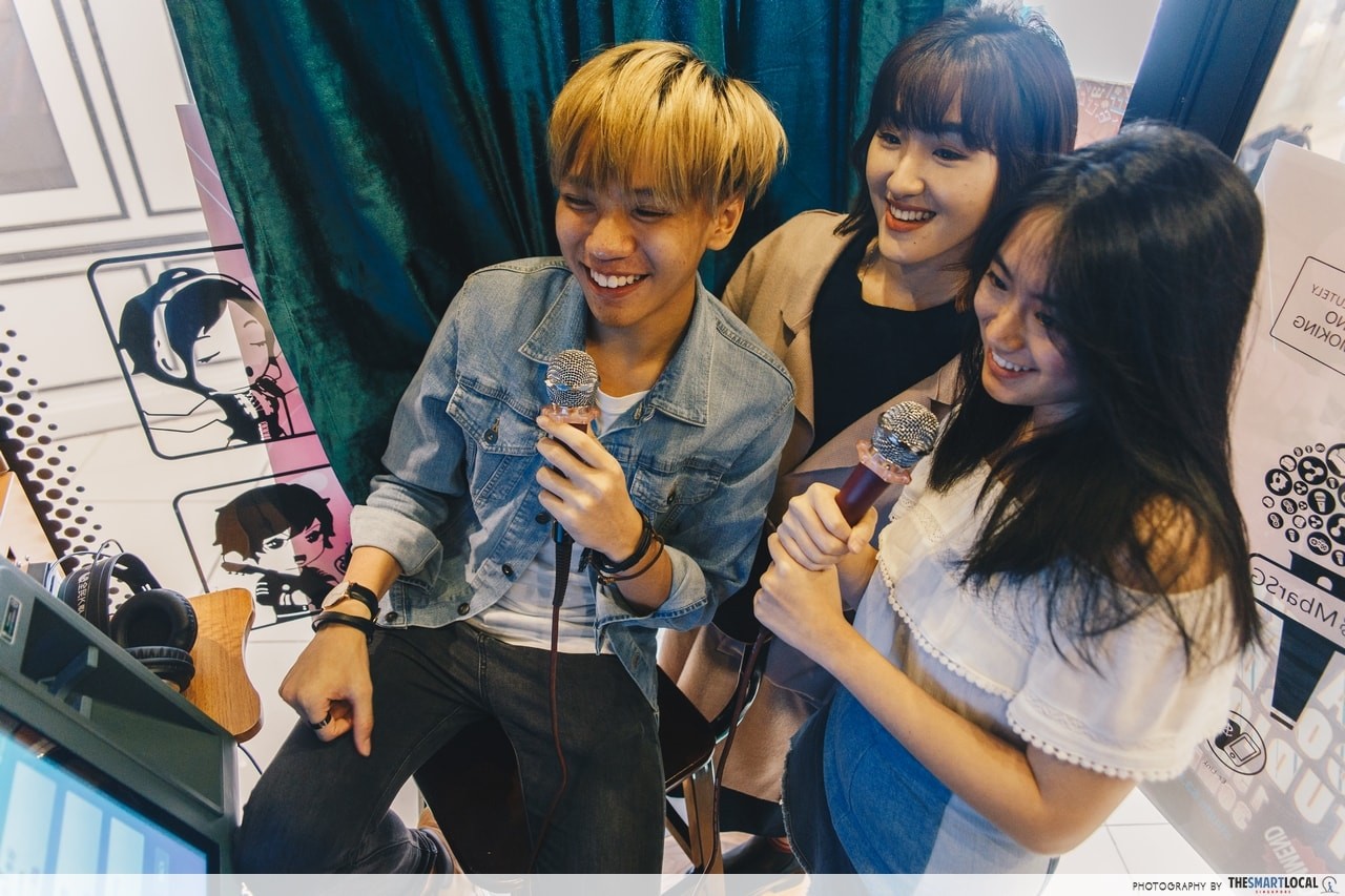 Mbar.SG Mini-Ktv at suntec city - friends singing karaoke