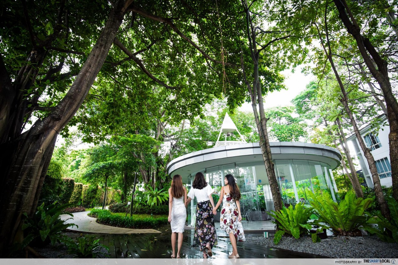garden party venue singapore glass pavilion