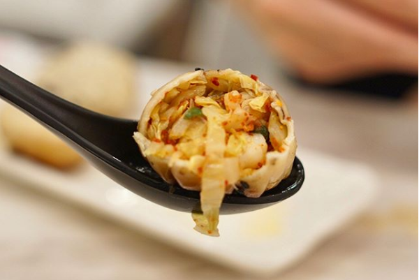 mr shengjian singapore kimchi bao 