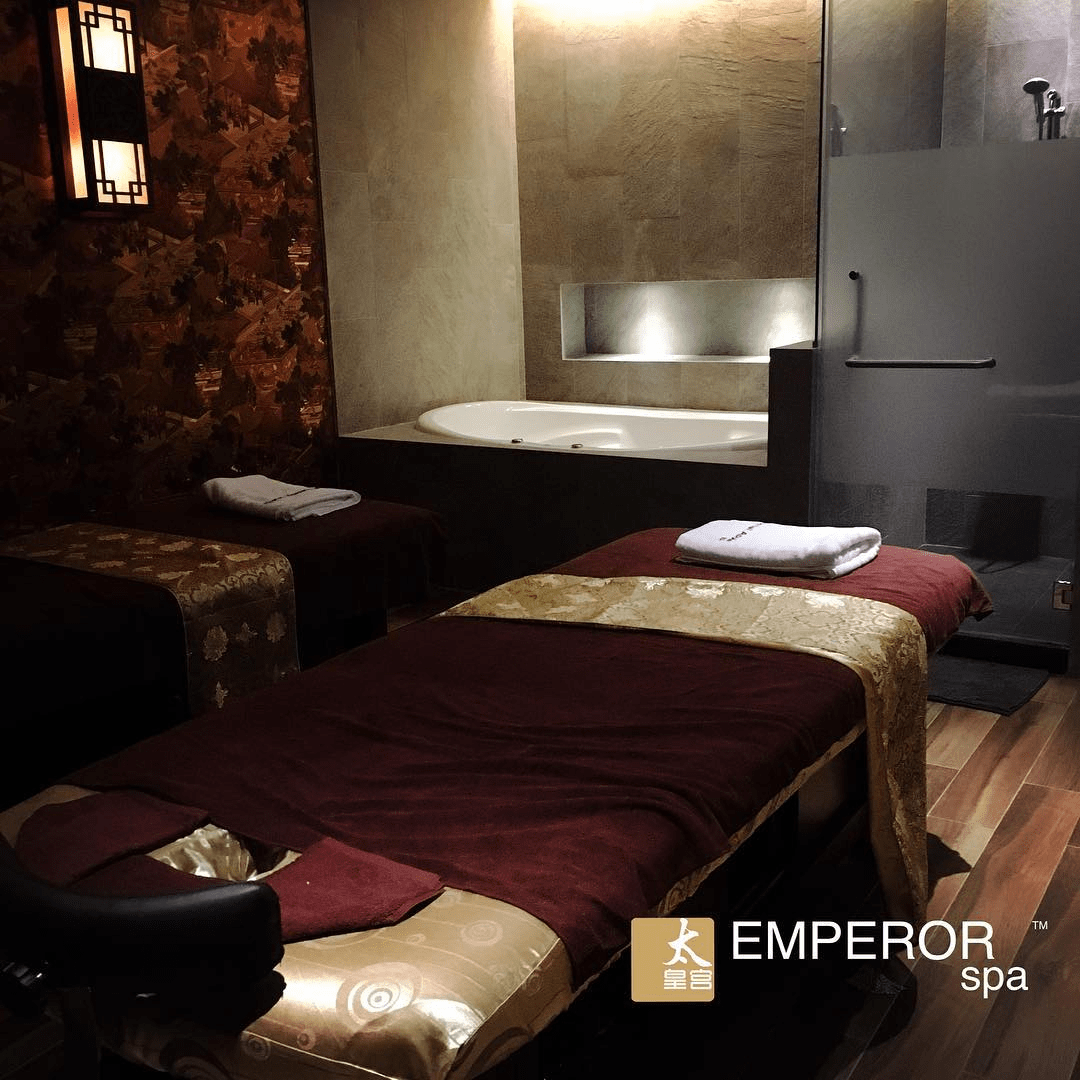 emperor spa - massage room