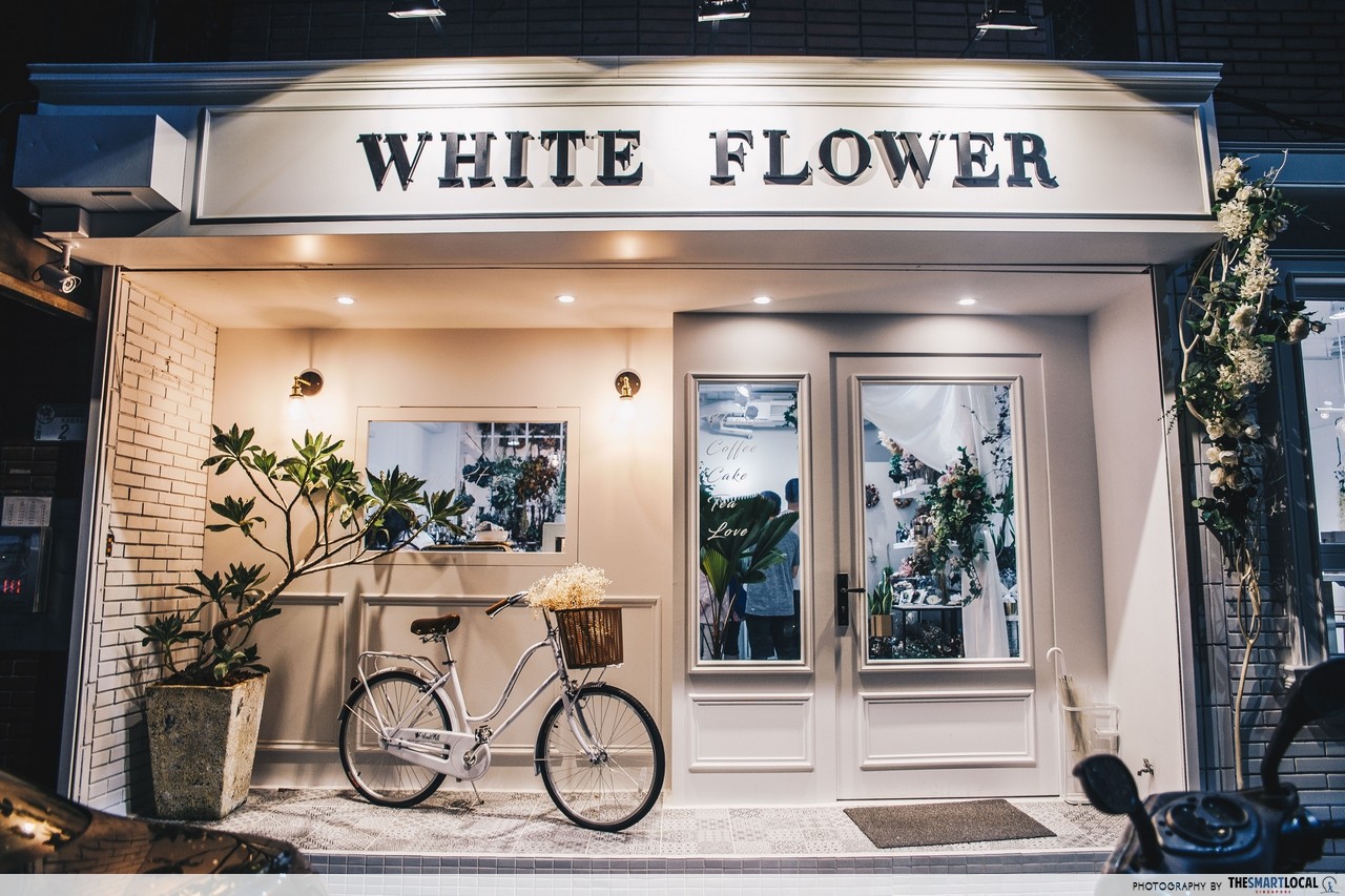 White Whale White Flower Cafe Taipei
