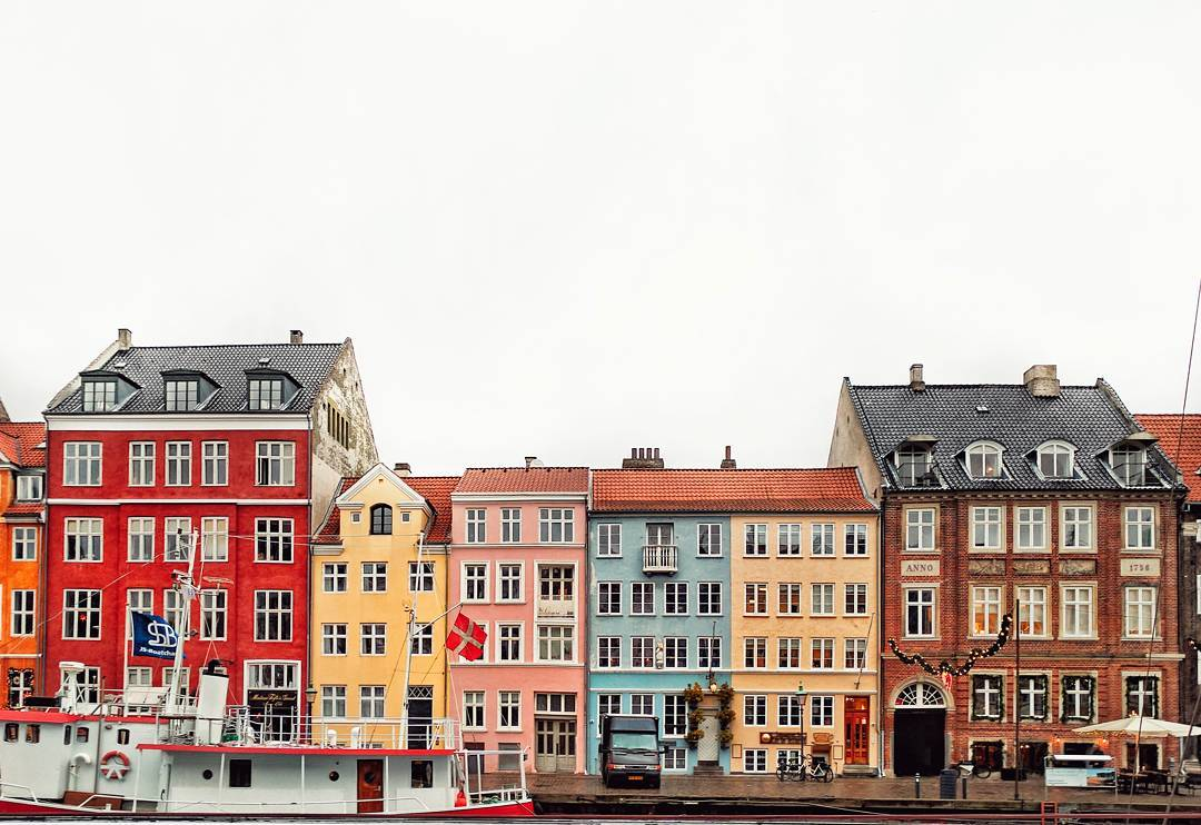 colourful houses in nyhavn copenhagen