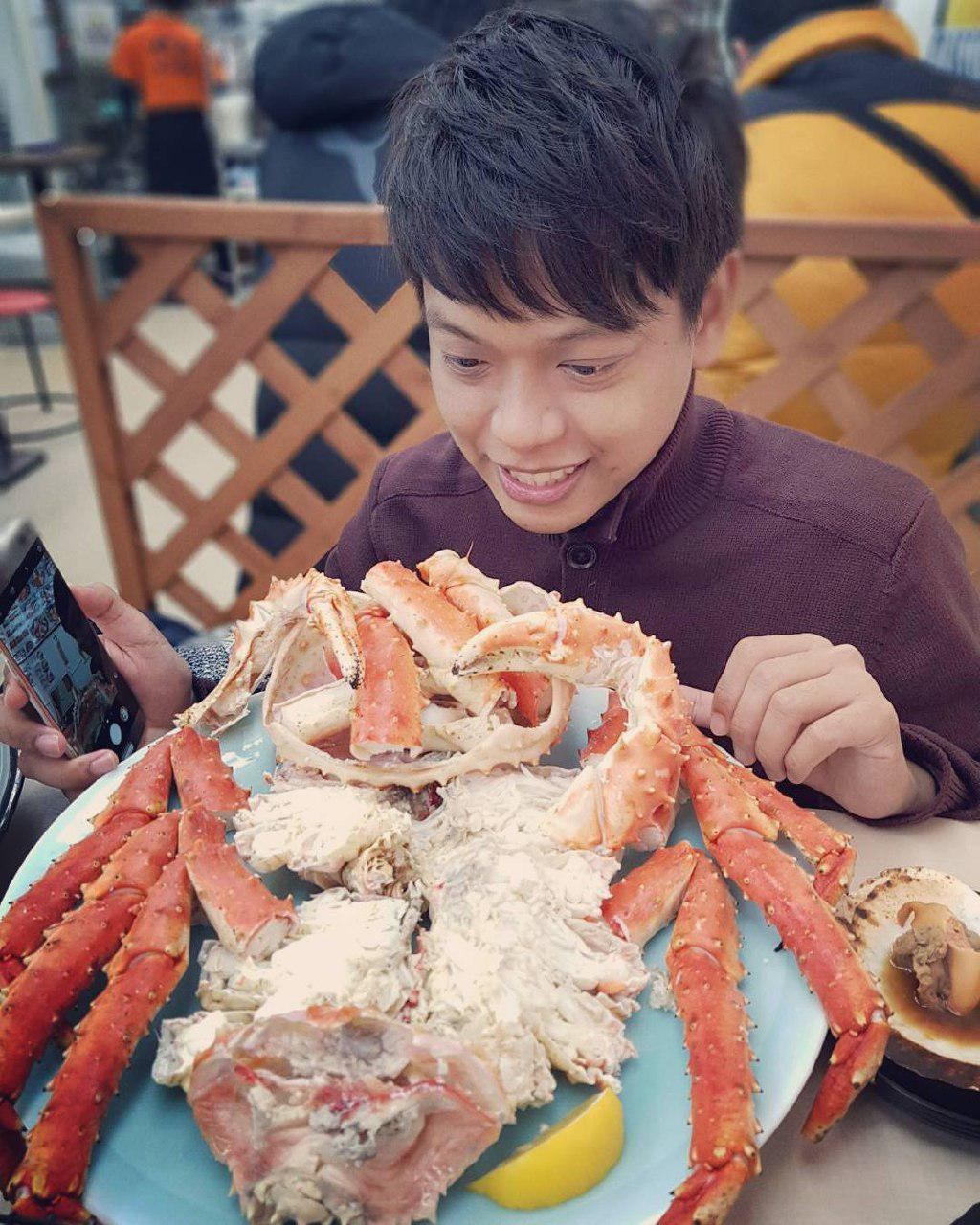 Hokkaido Fish Market - crabs