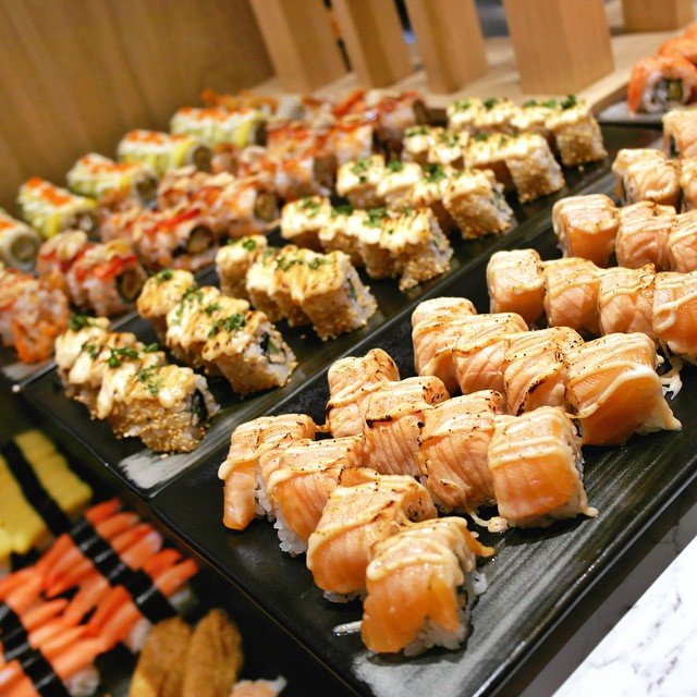 sakura international buffet halal singapore sushi 