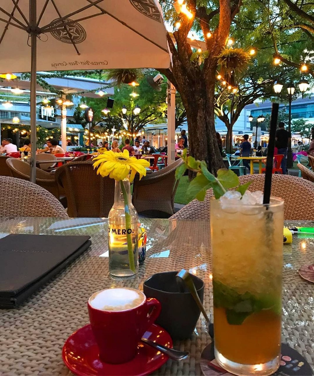 happy hour cocktails singapore
