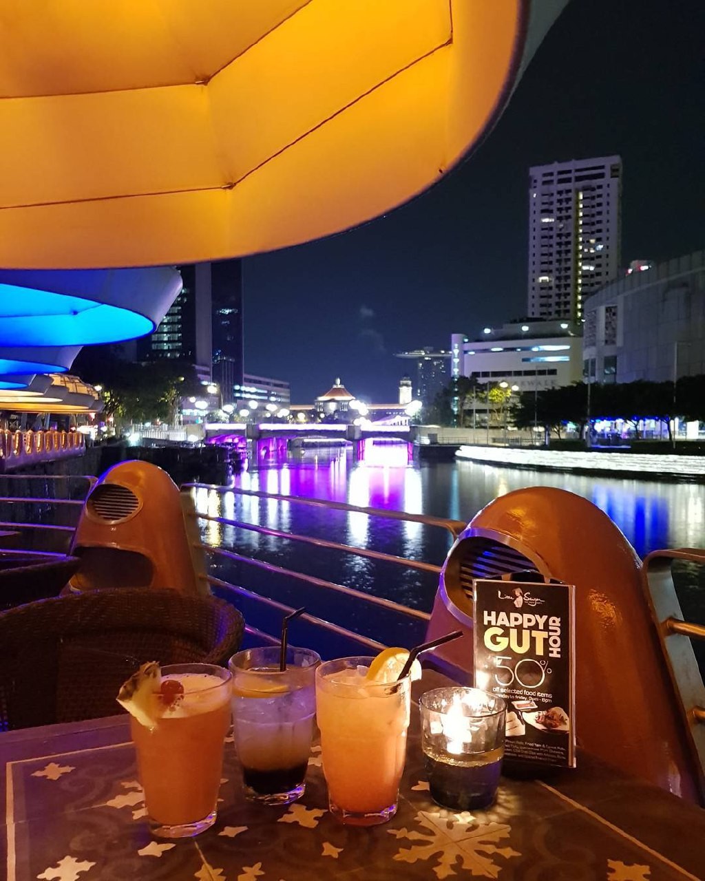 happy hour cocktails singapore