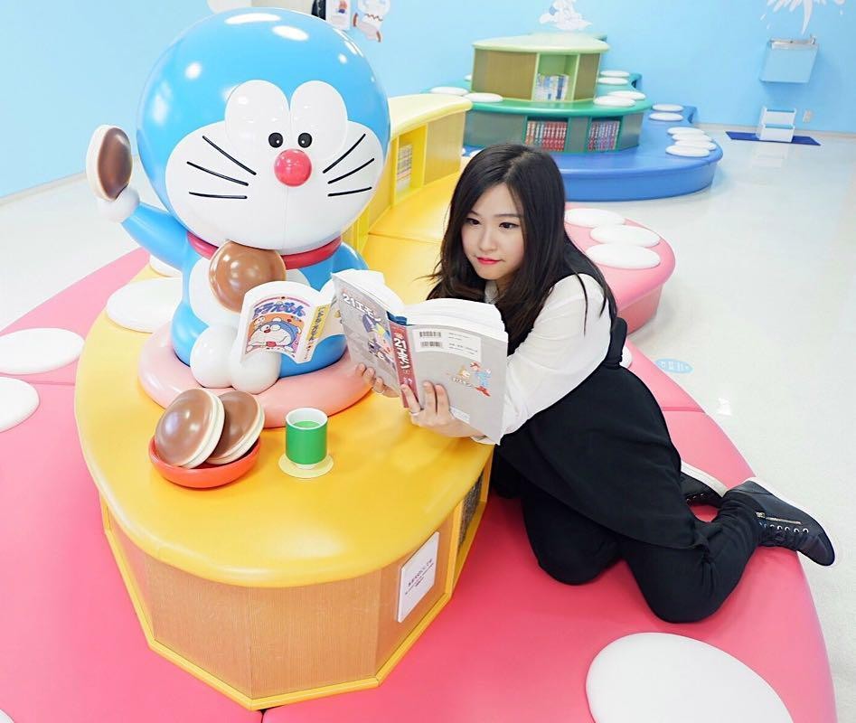 Anime Cafe Tokyo - Doraemon Museum Manga Corner