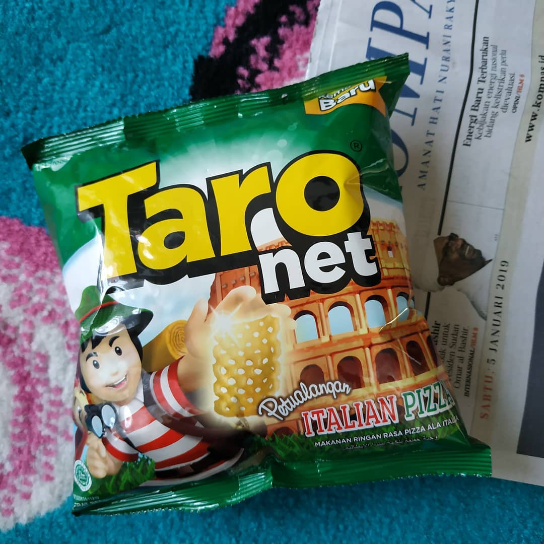 Taro net Indonesian snack 1