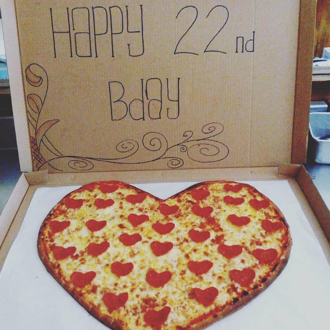 henk's heart shaped pizza love