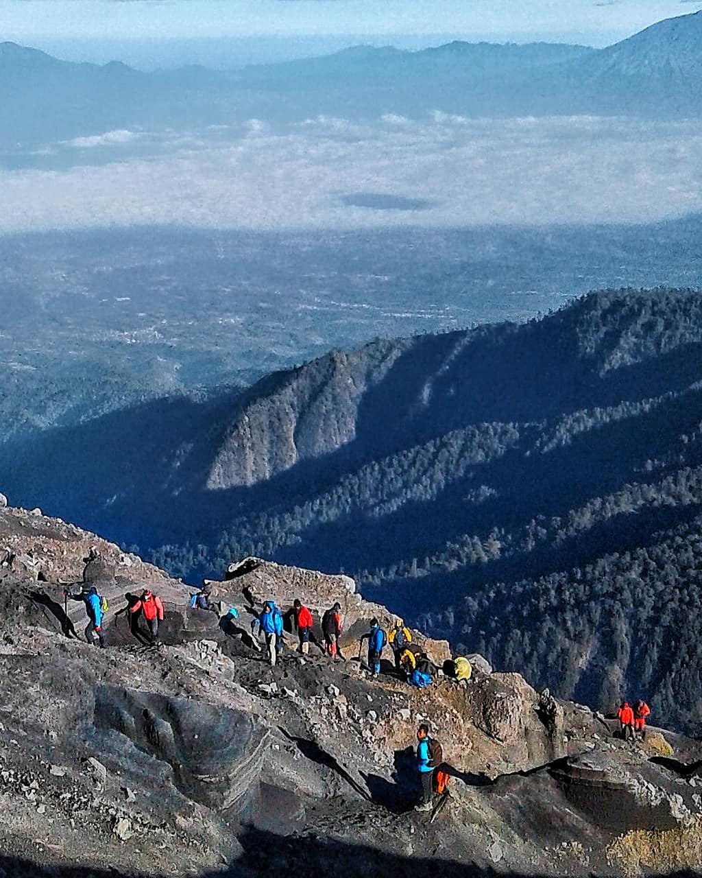 Summit - Mount Semeru reopens