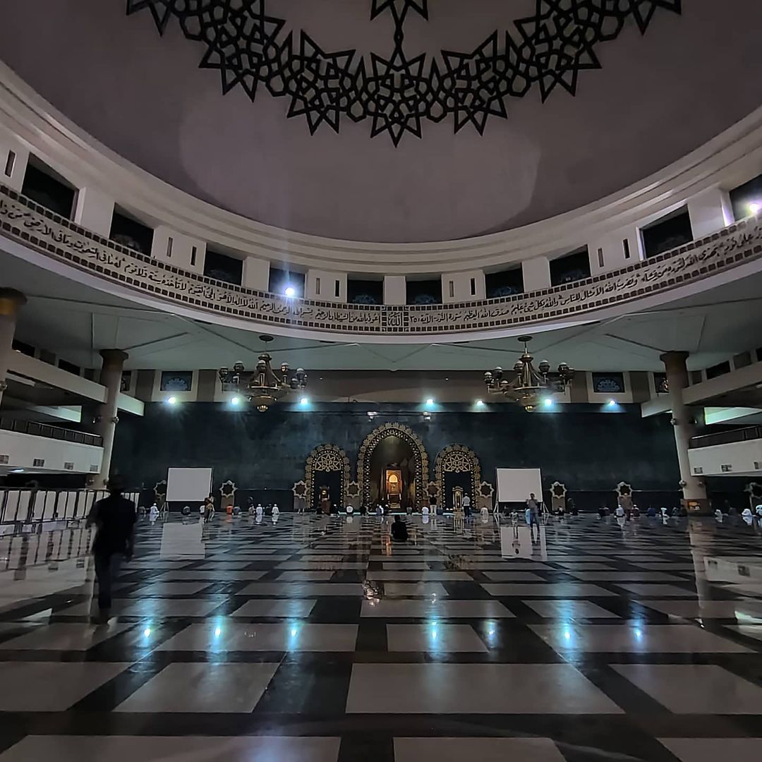 samarinda islamic center mosque interior