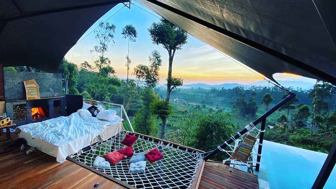 luxury sultan tent at legok kondang