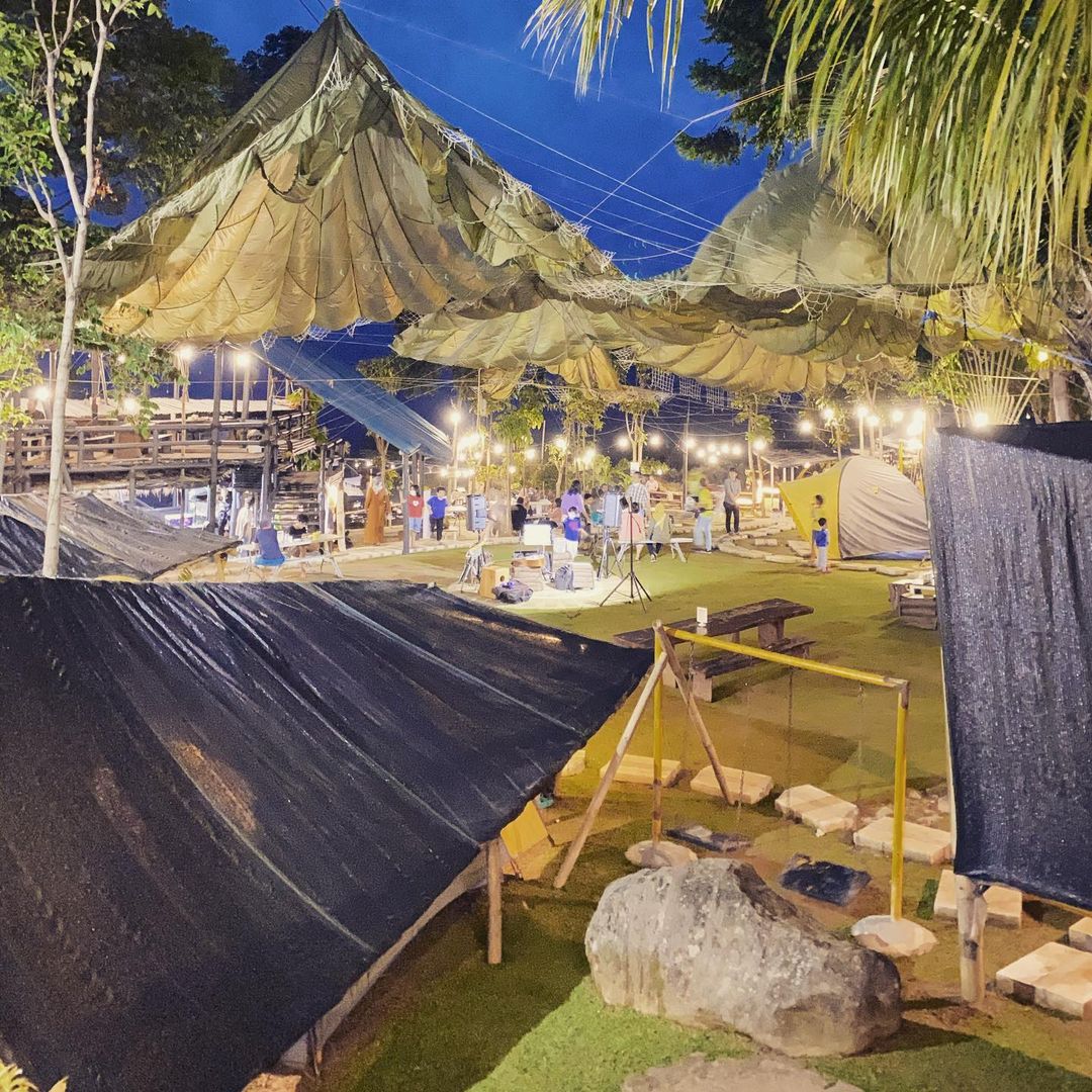 tents at km zero resort