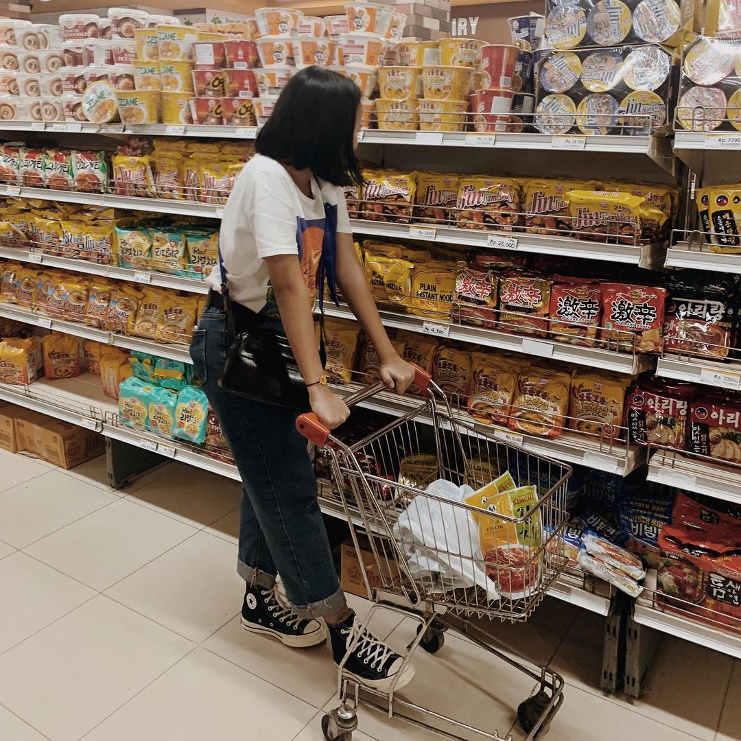jakarta supermarkets with imported food - mu gung hwa