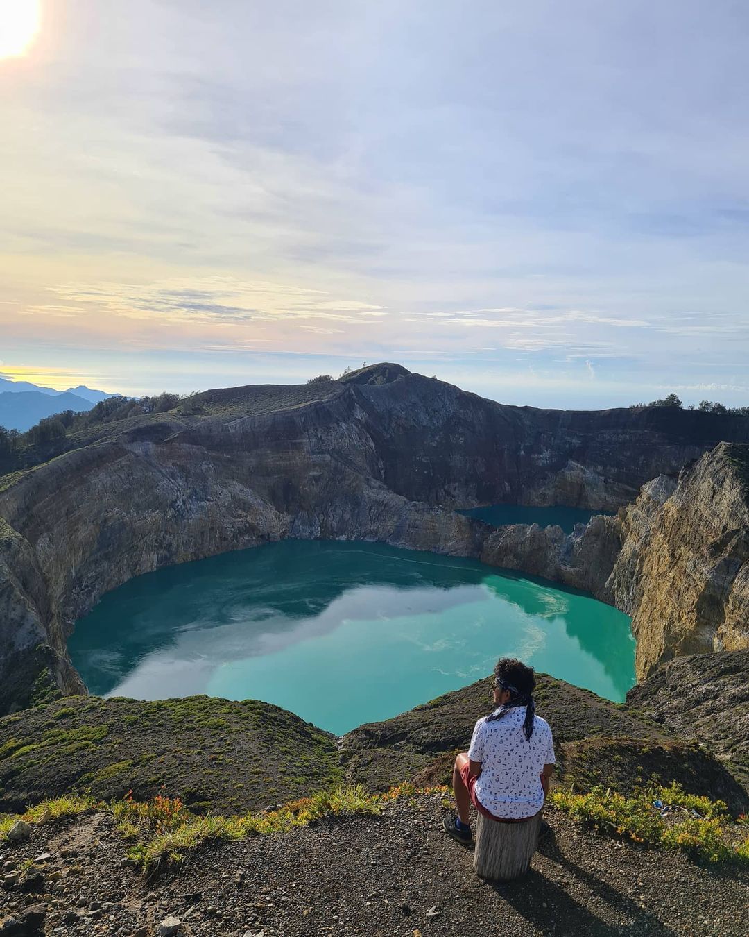 lakes in indonesia - kelimutu crater lakes
