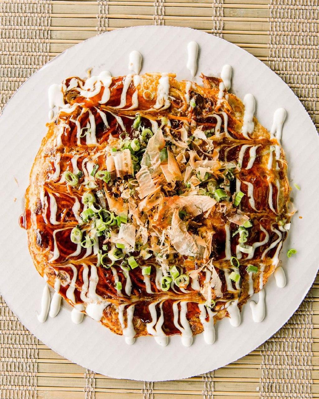 okonomiyaki simple Japanese dish