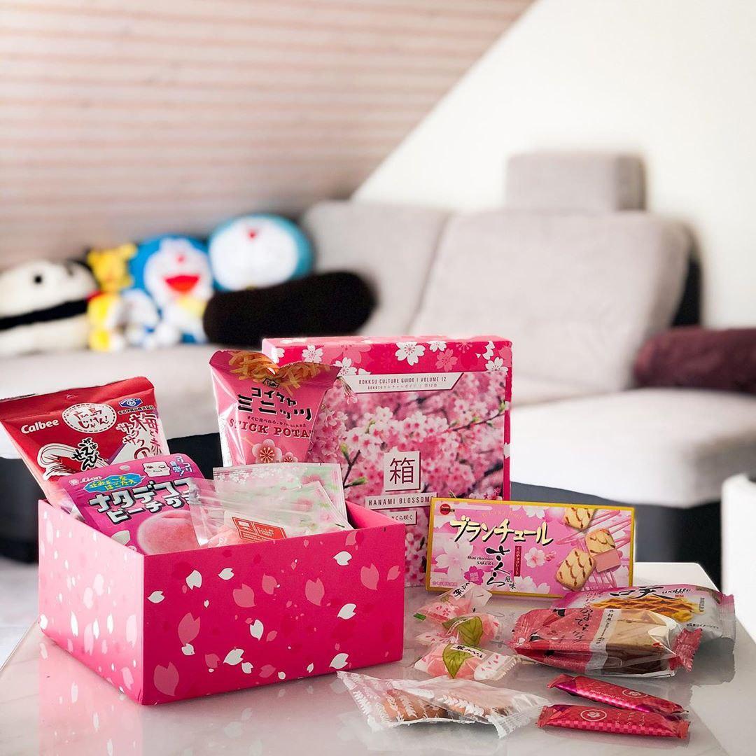 bokksu sakura-themed box