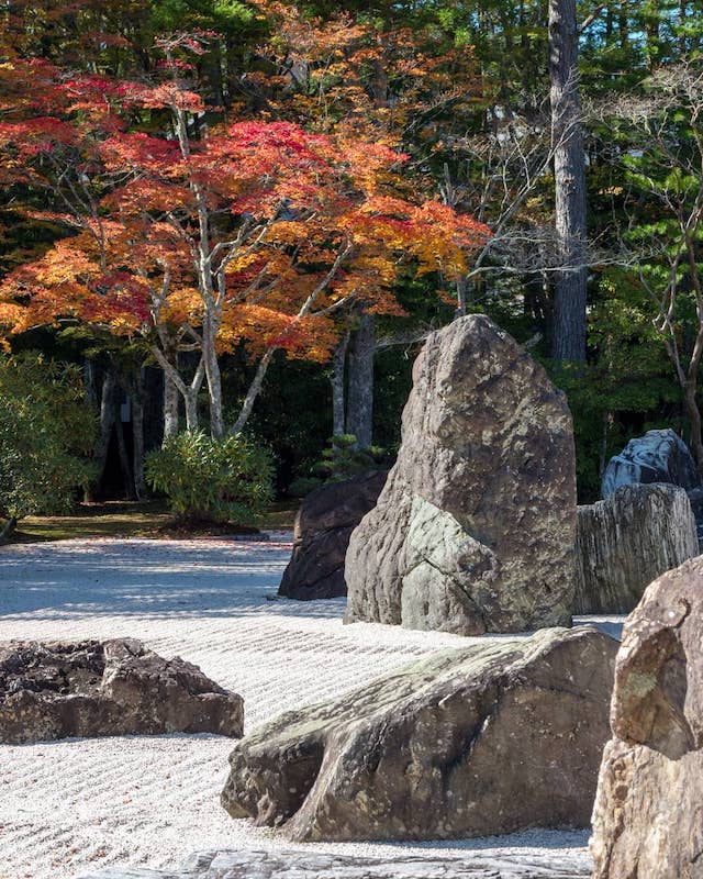 Japanese Zen gardens- banryutei