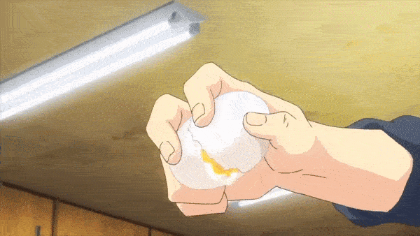 Food anime - soma cracking an egg