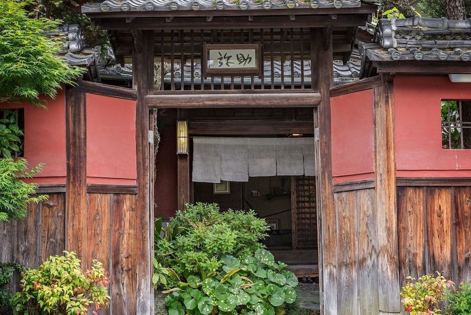 Oldest restaurants in Japan - tsurubesushi yasuke 