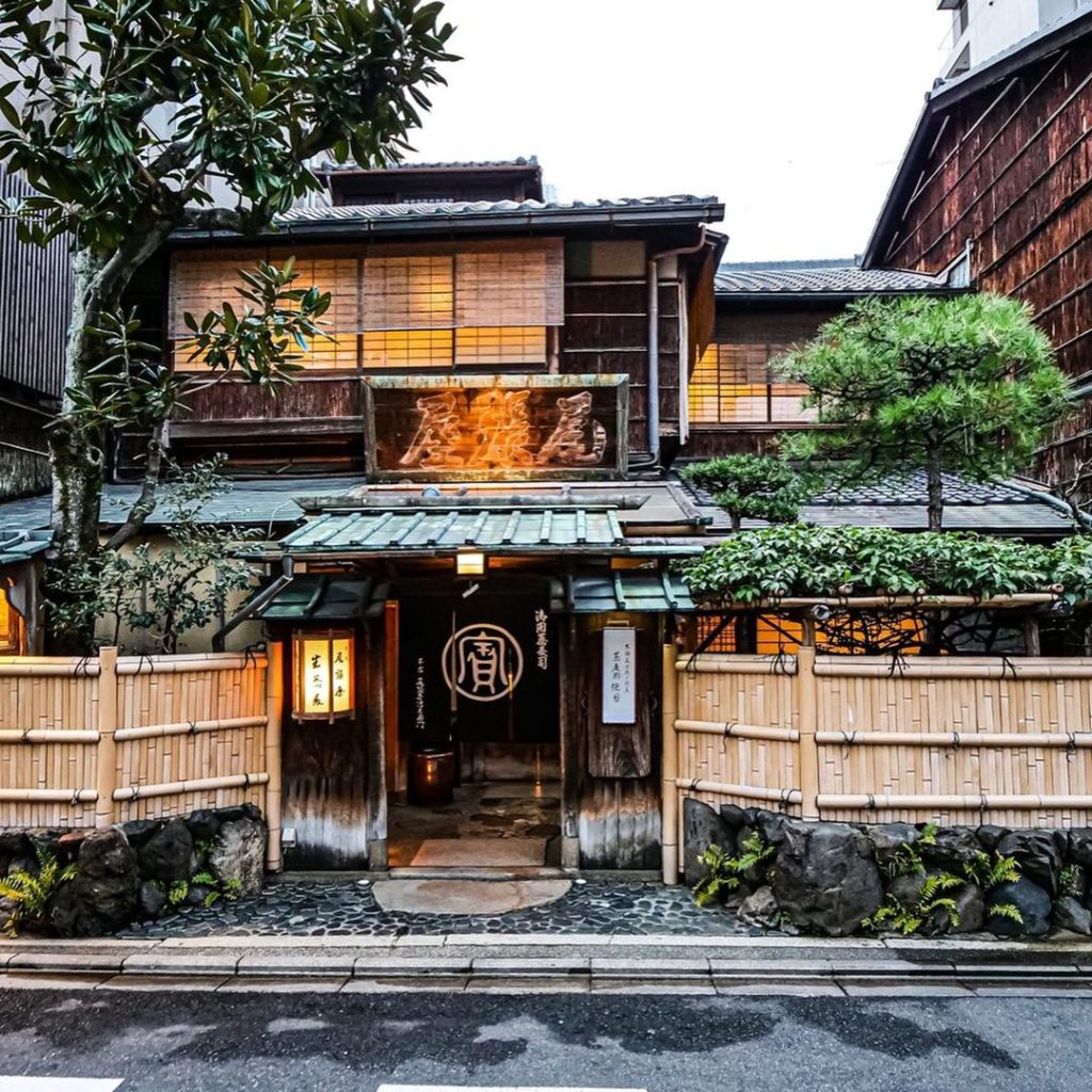 Oldest restaurants in Japan - honke owariya