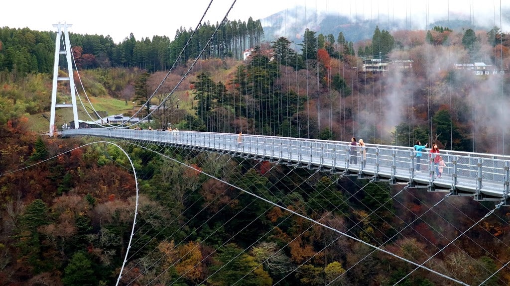 Kokonoe Yume Suspension Bridge - mist bridge
