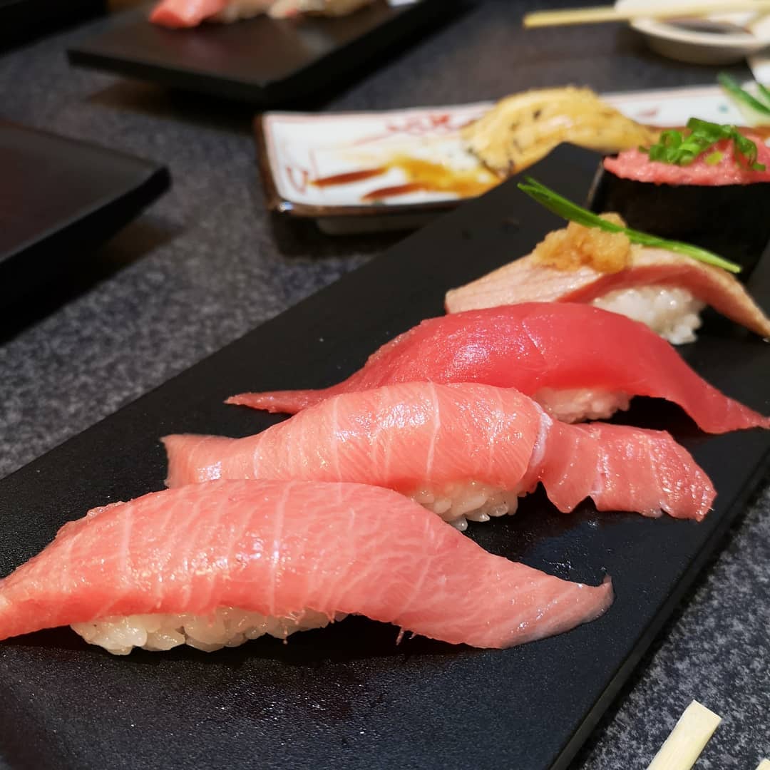 cheap sushi osaka - nigiri