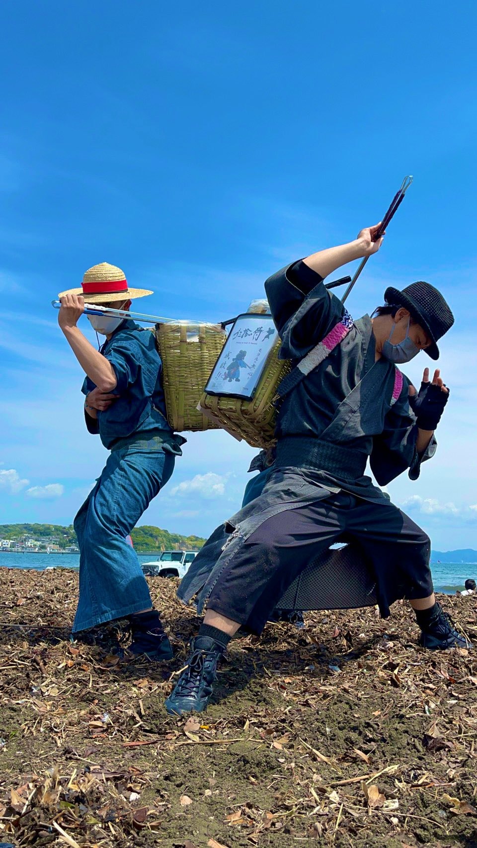 samurai trash collectors - trash at sea of enoshima