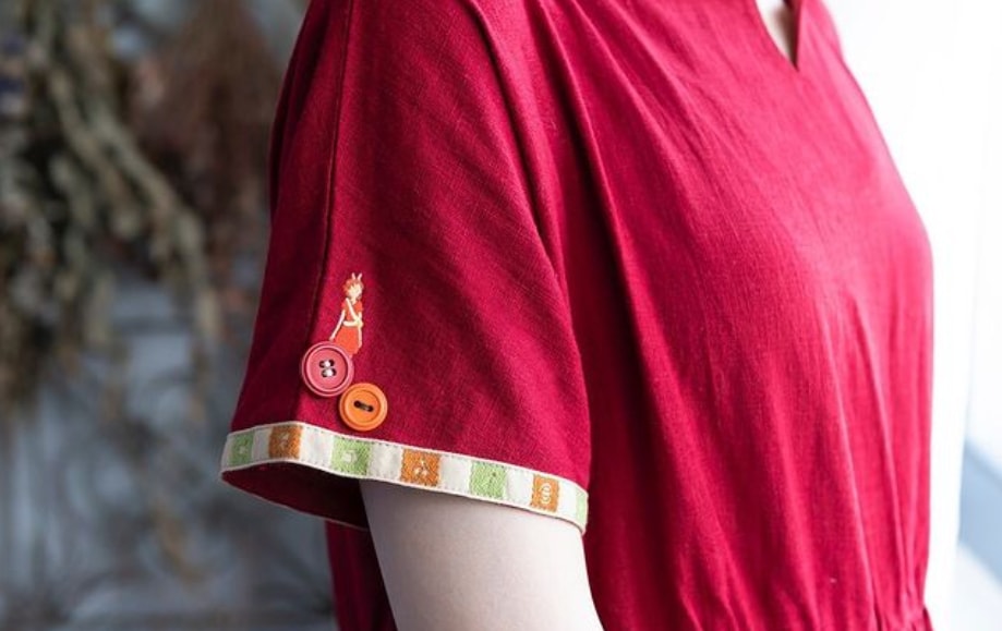 Studio Ghibli Donguri Closet - red dress sleeve