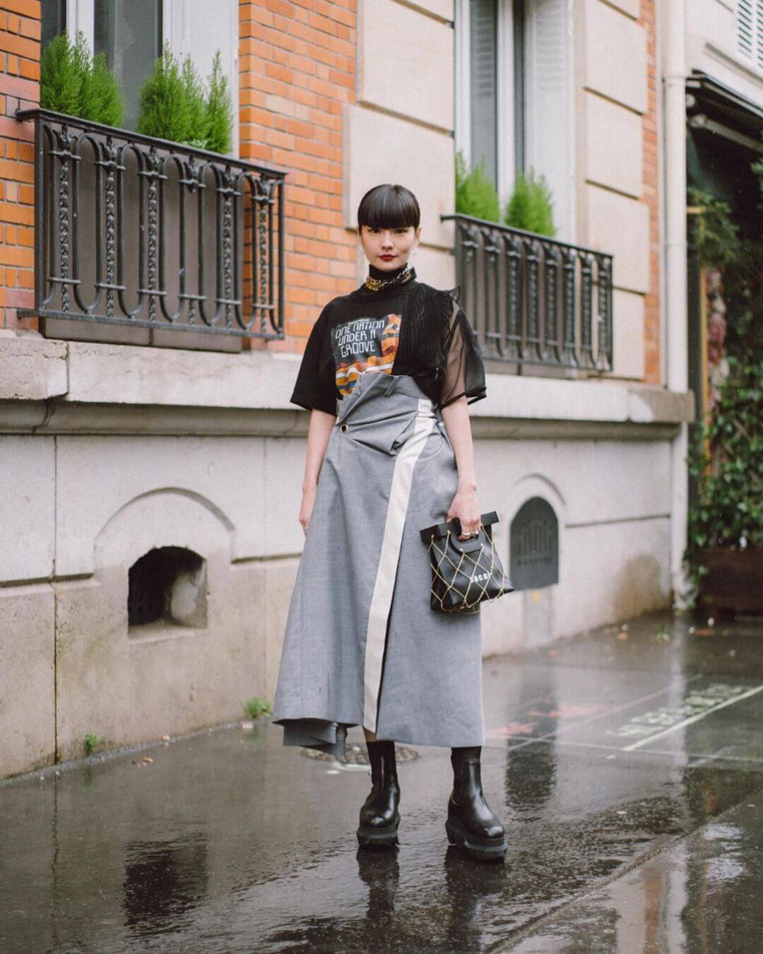 japanese street fashion - asymmetric clothing 
