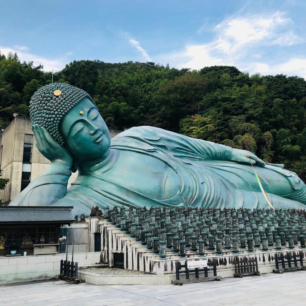 Nanzoin Temple - 250-tonne reclining Buddha 