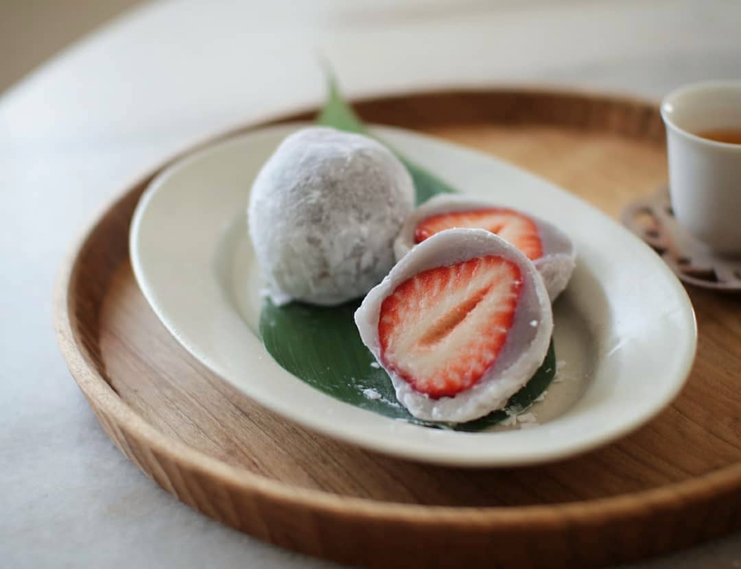 Wagashi - ichigo strawberry daifuku