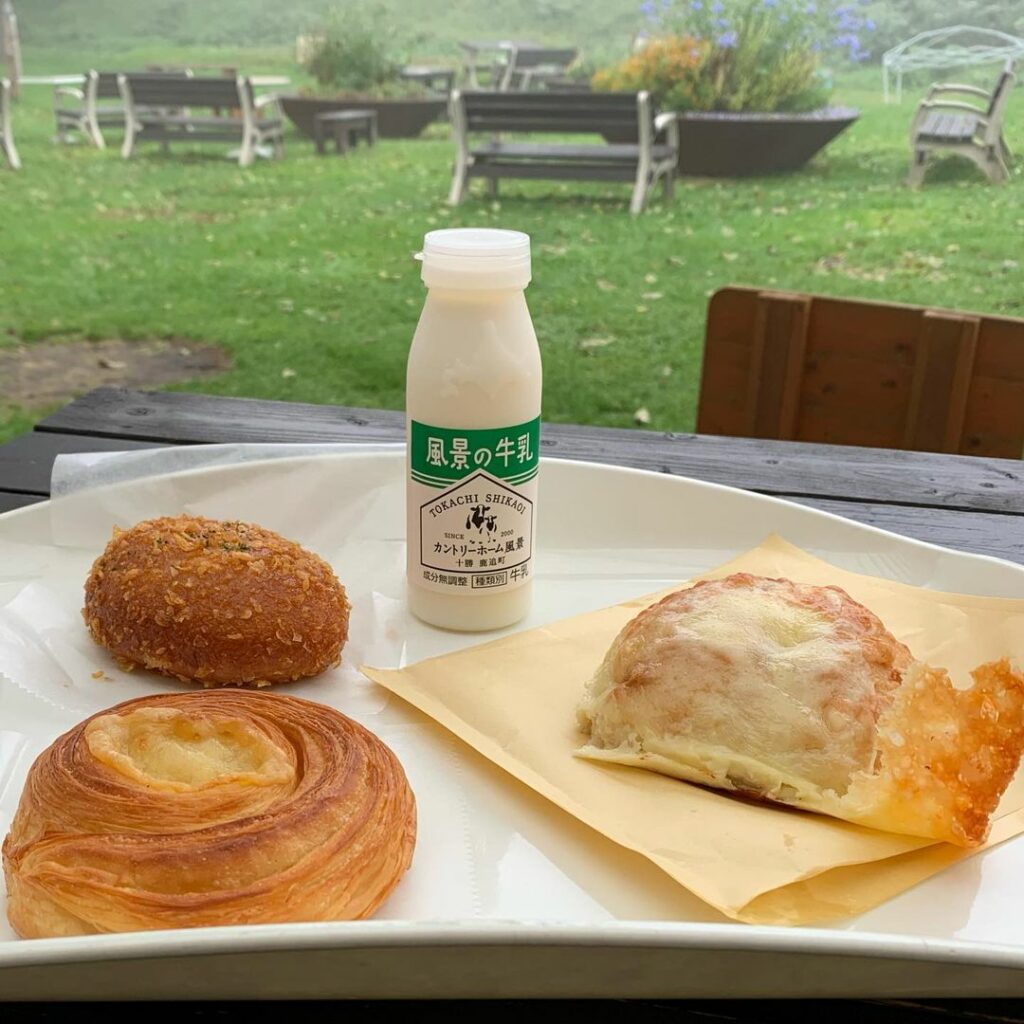Bakeries in Hokkaido - Totori cheese bread on the right 