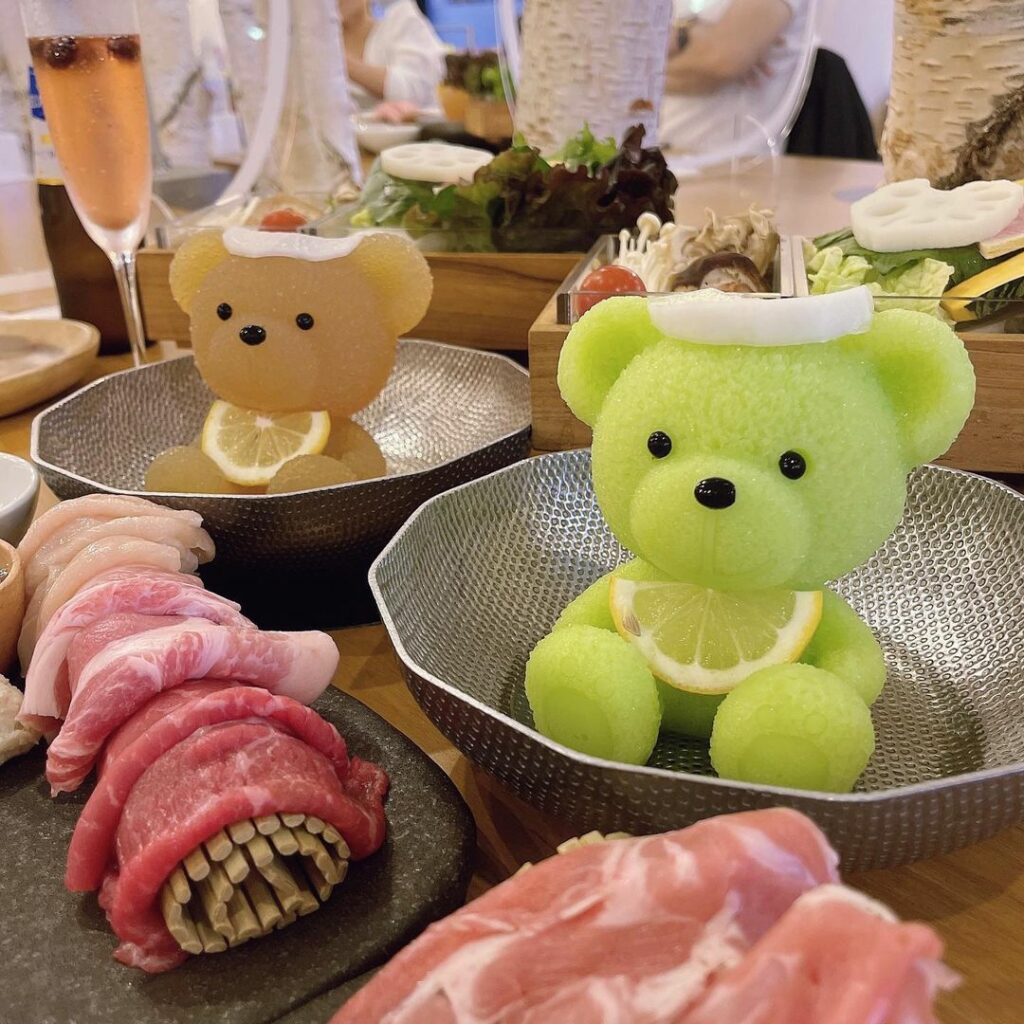 Kumachan Onsen - teddy bear hot pot