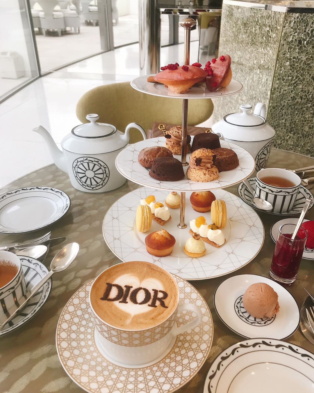 Dior high tea set