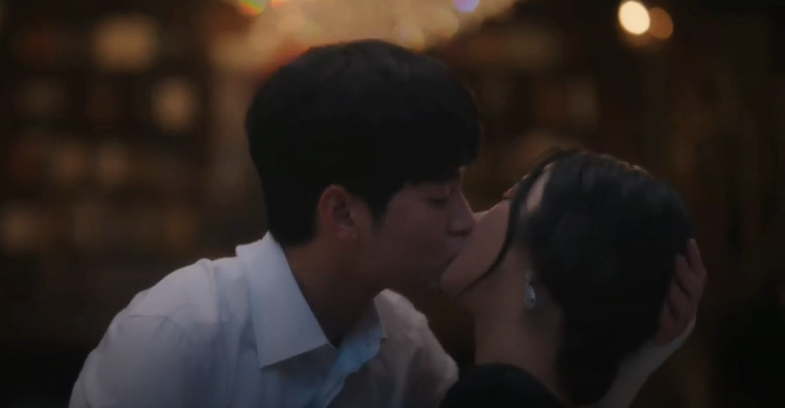 Kim Soo-hyun Kiss Scenes - It's Okay To Not Be Okay