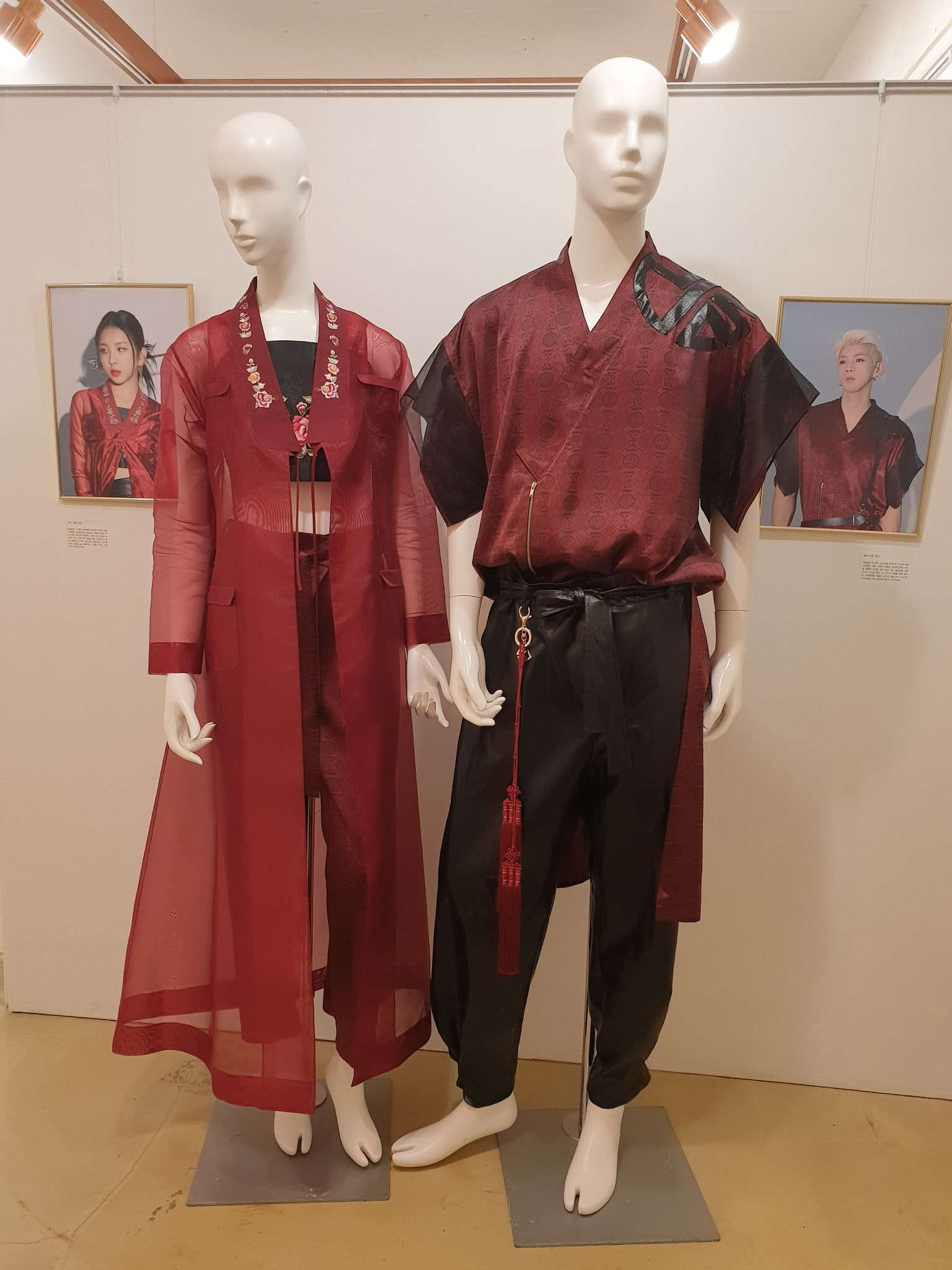 KARD X LEESLE Modern hanboks - Hidden Moon collection