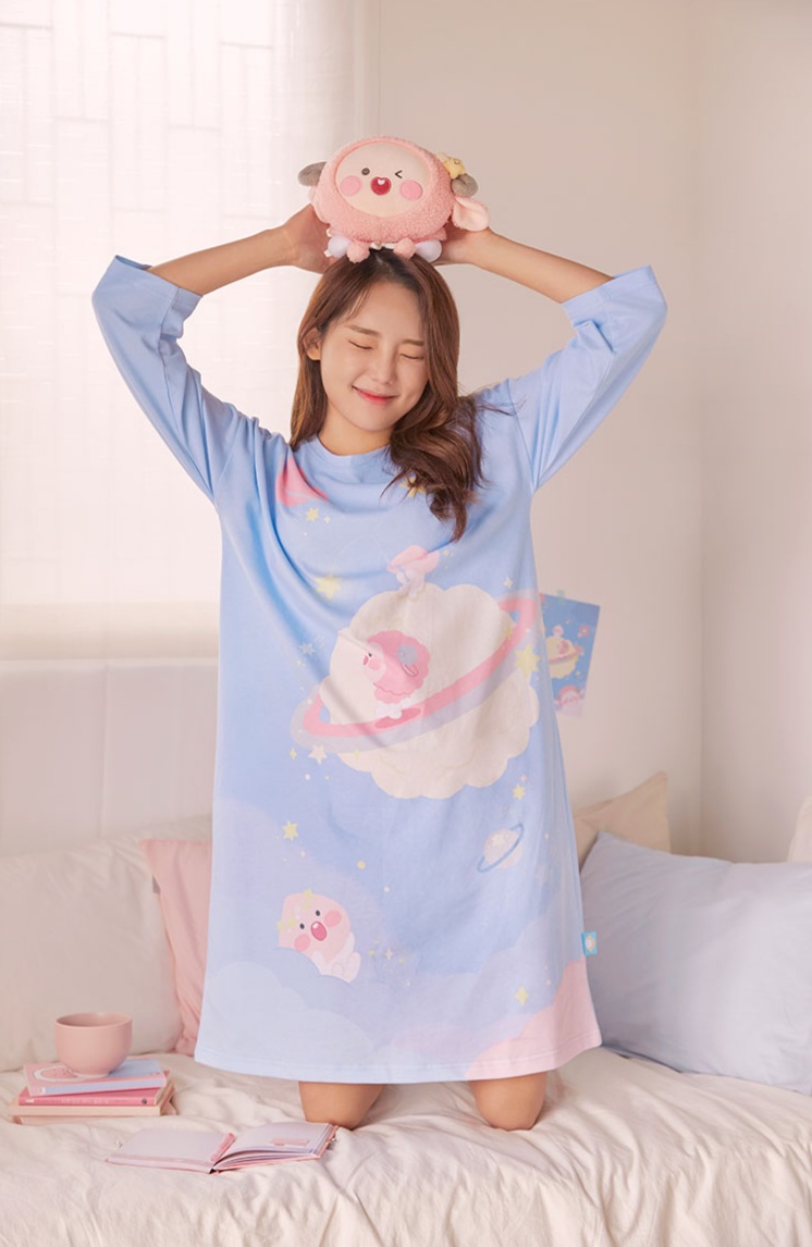 Pastel Lovely Apeach - Kakao Friends new collection, pyjamas