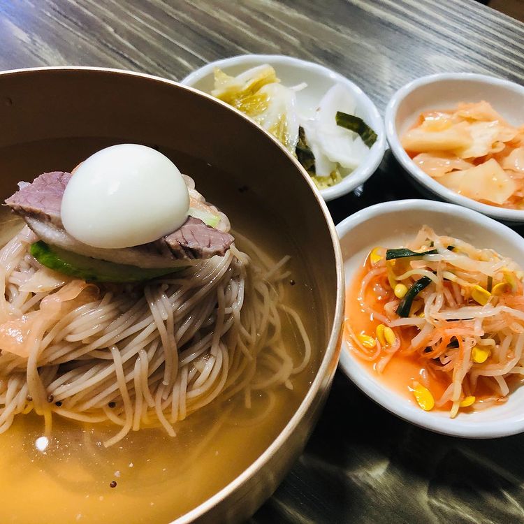 north korean restaurants - dongmu bapsang naengmyeon