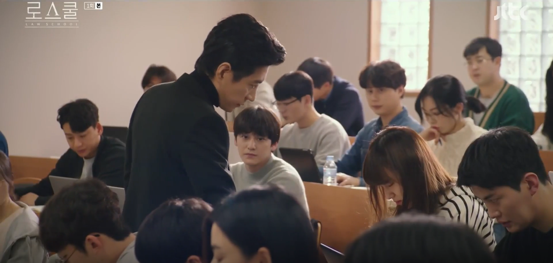 law school korean drama review - jong-hoon lecture