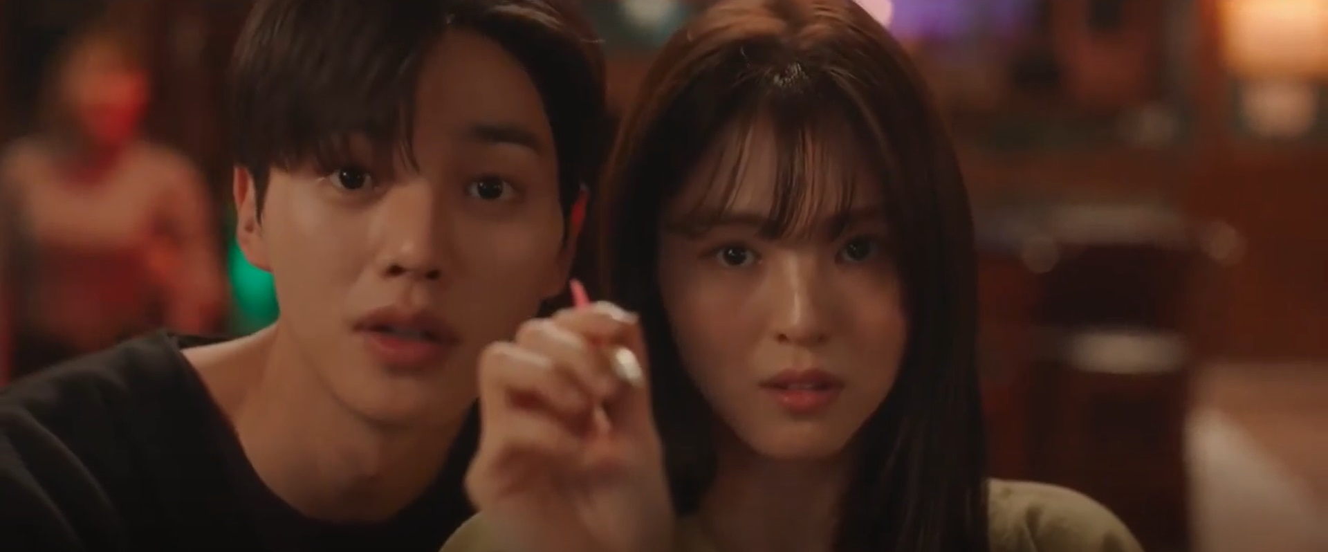nevertheless korean drama review - na-bi and jae-on play darts