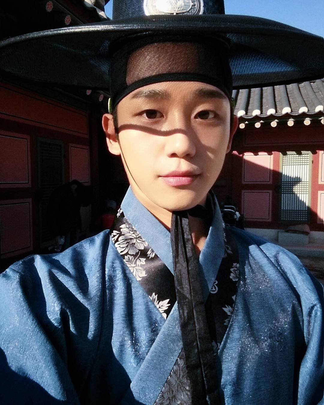 Jung Hae-in facts - he is the third great-grandson of jung yak-yong